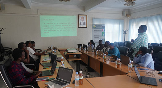 Ihuriro ry’imitwe ya politike NFPO ryatangije Amahugurwa ajyanye na Web Administration
